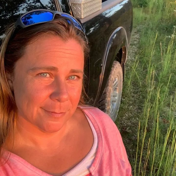 Profile Picture of Suzanne (@suzanne_lovelaughlive) on Tiktok