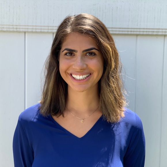 Alexa Finkelstein - Poshmark Profile Picture of Alexa Finkelstein (@alexafinkk33) on Poshmark