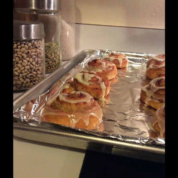 Mia Angle - Poshmark Profile Picture of Mia Angle (@asdfghjkl12hdg) on Poshmark