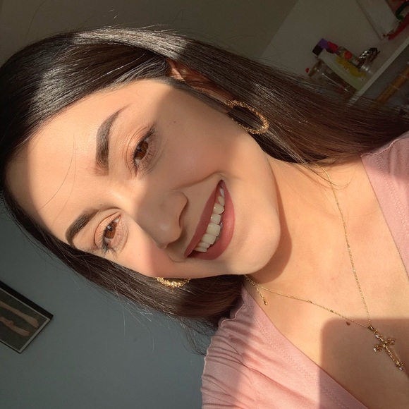 Profile Picture of Juana Calderon (@juannaa21) on Poshmark