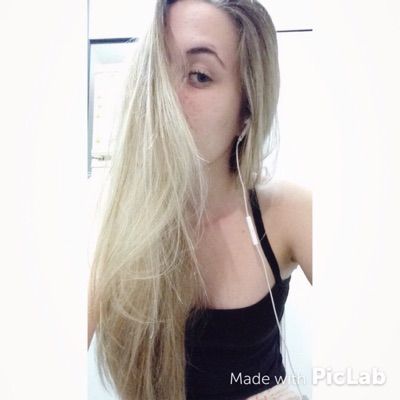 Profile Picture of juliakimie (@juliakimie) on Tiktok