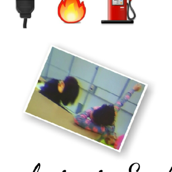 Chris Fran - Poshmark Profile Picture of Chris Fran (@nudaska) on Poshmark