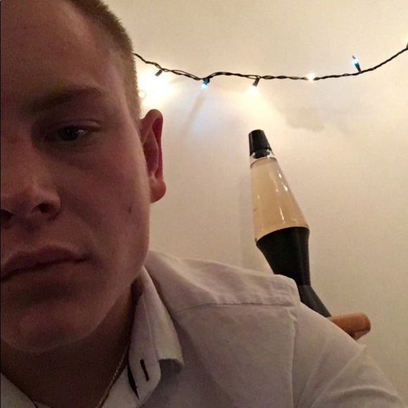 Profile Picture of Tyler Harvey (@tharvey173) on Poshmark