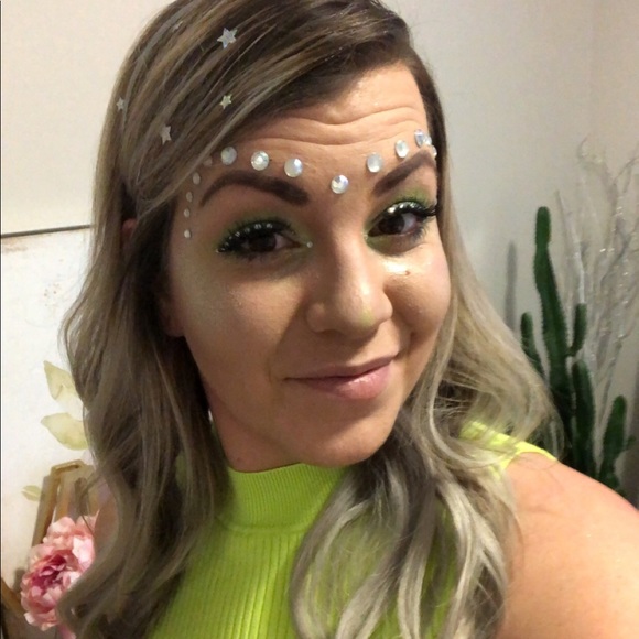 Profile Picture of Meagan Groenevelt (@mgroenevelt) on Poshmark