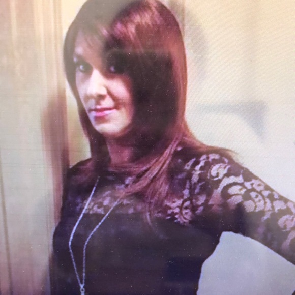 Profile Picture of Olive Moore (@olivemoorerrvix) on Poshmark