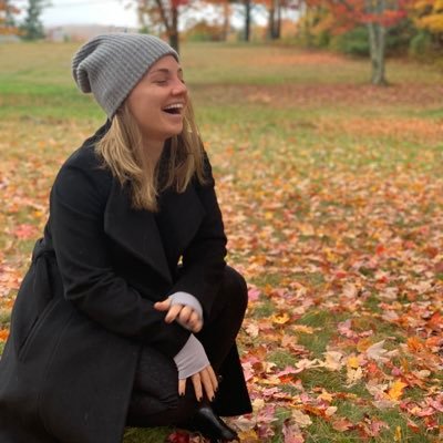 Profile Picture of Amy Button (@akbutton) on Twitter