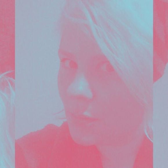 Profile Picture of Kendall Klein (@kendallklein363) on Poshmark