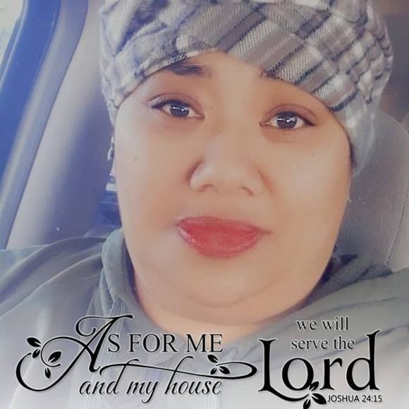 Profile Picture of Felauai Laititi (@uainmanda) on Poshmark