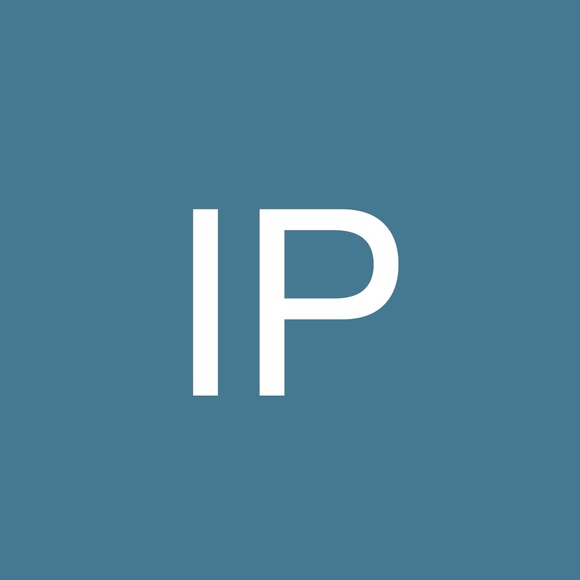 Profile Picture of Indy Postlethwaite (@ipostlethwaite) on Poshmark