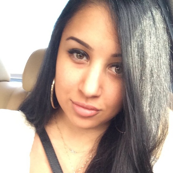 Profile Picture of Cherish Scott (@cherish_gab) on Poshmark