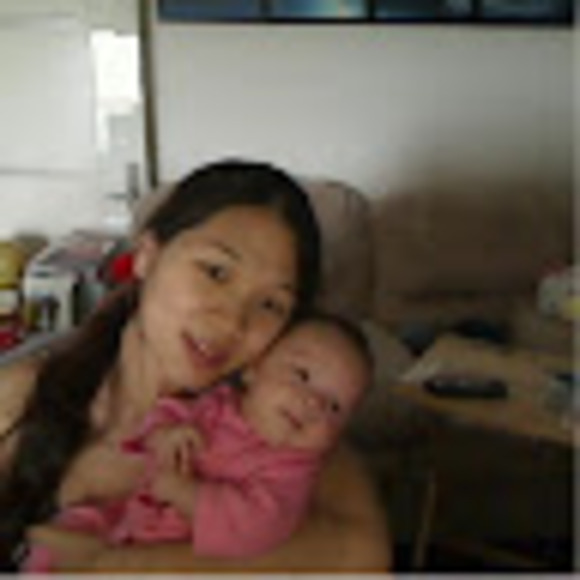 Profile Picture of Chun-chen Eayrs (@kuochunchen1984) on Poshmark