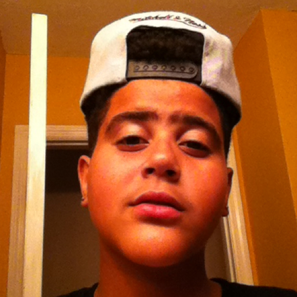 Profile Picture of Dowan Parramore (@_jounior) on Poshmark