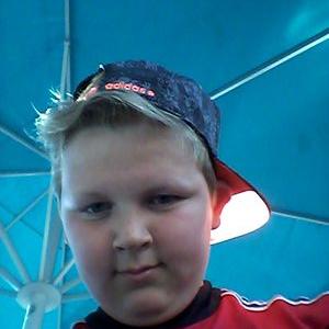 Profile Picture of Paul (@paulmeisel04) on Twitter