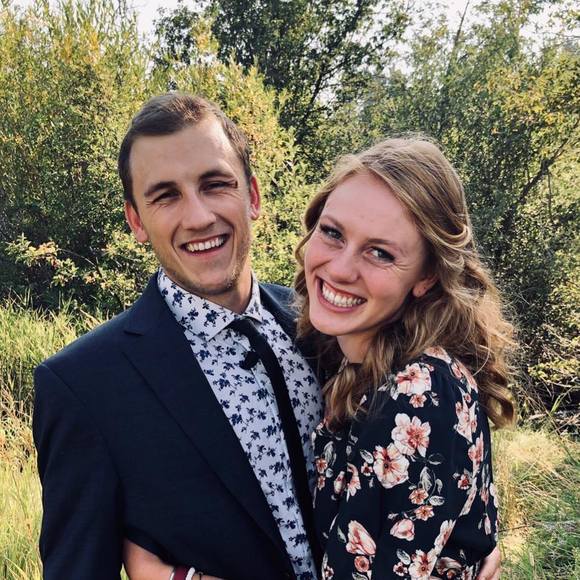 Profile Picture of Laurel Fimbel (@laurelfimbel) on Poshmark