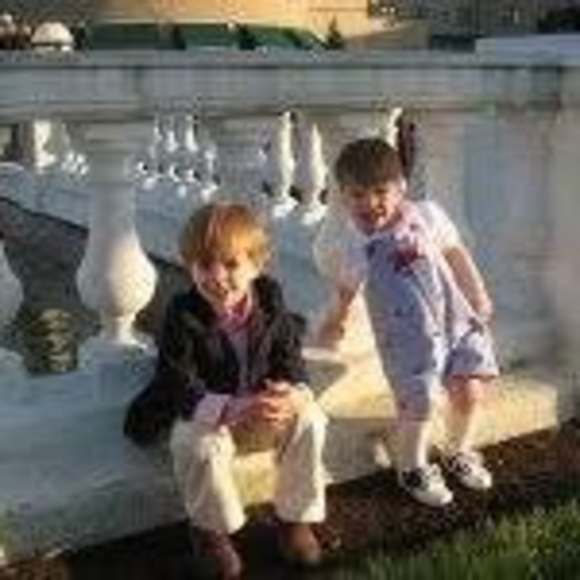 Profile Picture of Amy Handen (@amyhanden) on Poshmark