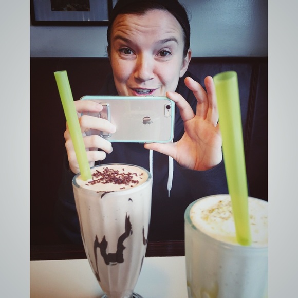 Profile Picture of Jess Weaver (@essweavs) on Poshmark