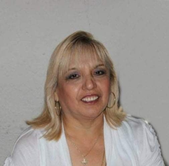 Profile Picture of Juan Escontrias (@juanescontrias) on Poshmark