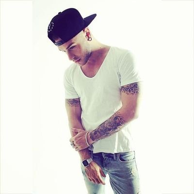 Profile Picture of Vincent Dion  ✨ (@vincent181288) on Twitter