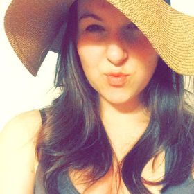 Profile Picture of Carly Weaver (@carlyhouseweave) on Pinterest