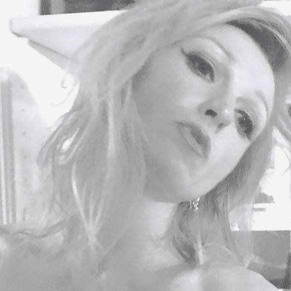 Profile Picture of Laura Roach (@marniela) on Poshmark