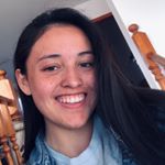 Profile Picture of Jessica Pineault (@jessica_pineault) on Instagram