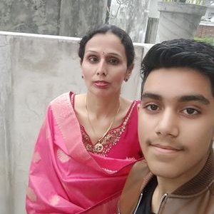 Profile Picture of Sarika Chopra (@SarikaChopra13) on Twitter