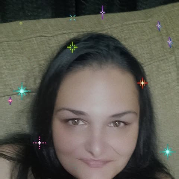 Profile Picture of Amanda Hildebrant (@amandahildeb501) on Poshmark