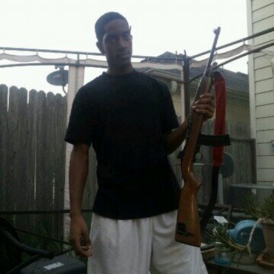 Profile Picture of Alex Davison (@ChadB_LIL_IVY) on Twitter