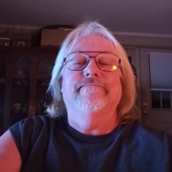 Profile Picture of Andrew Coles (@malaki1234) on Poshmark