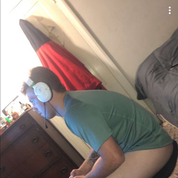 Profile Picture of Nick Ruby (@nruby23) on Poshmark