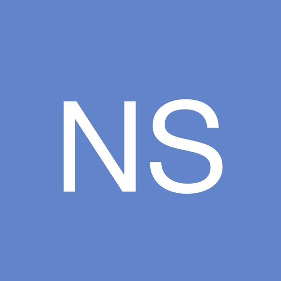 Profile Picture of Nilofar Shaikh (@nilofarts) on Poshmark