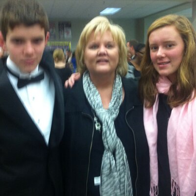 Profile Picture of Betsy Peters (@BetsyLeePeters) on Twitter