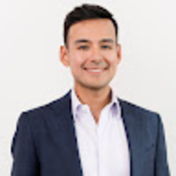 Profile Picture of Carlos Aspetti (@carlos_octavio) on Poshmark
