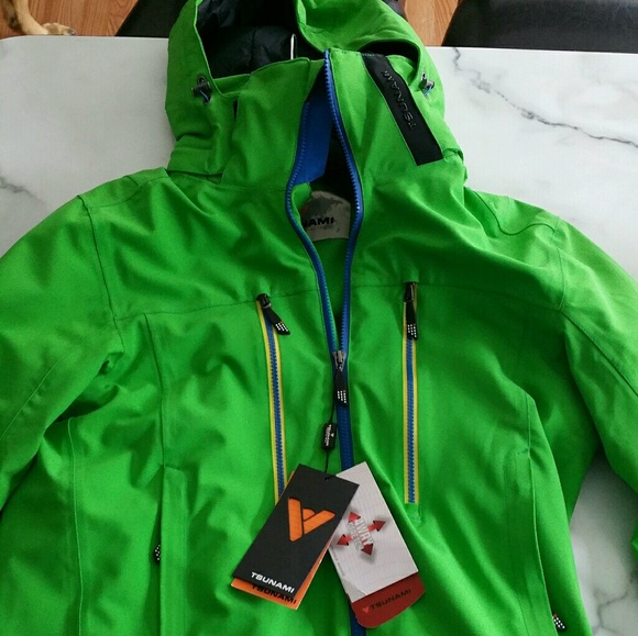 Profile Picture of Joe Neil (@joeneil929) on Poshmark