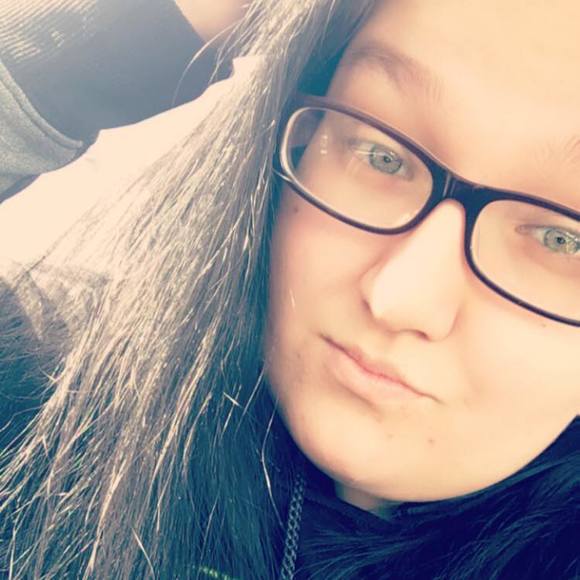 Profile Picture of Ruth Hagner (@ruthhagner) on Poshmark