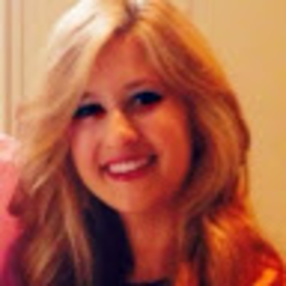 Profile Picture of Piper Nosal (@pnosal) on Poshmark