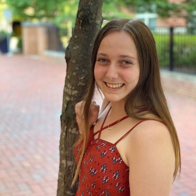 Profile Picture of Sydney Chiat (@srcisme16) on Twitter