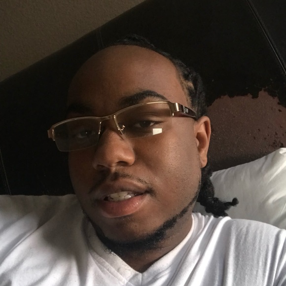 Profile Picture of Tony Hatcher (@tonyhatcher) on Poshmark