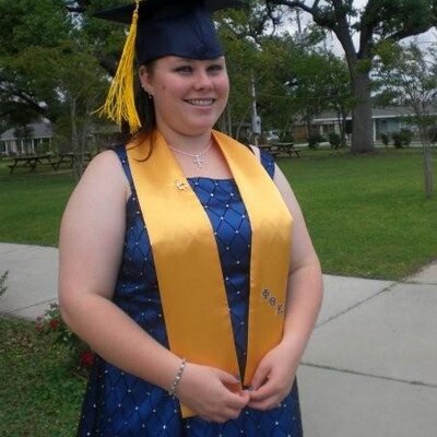 Profile Picture of Amanda Zeller (@@rockangel88) on Twitter