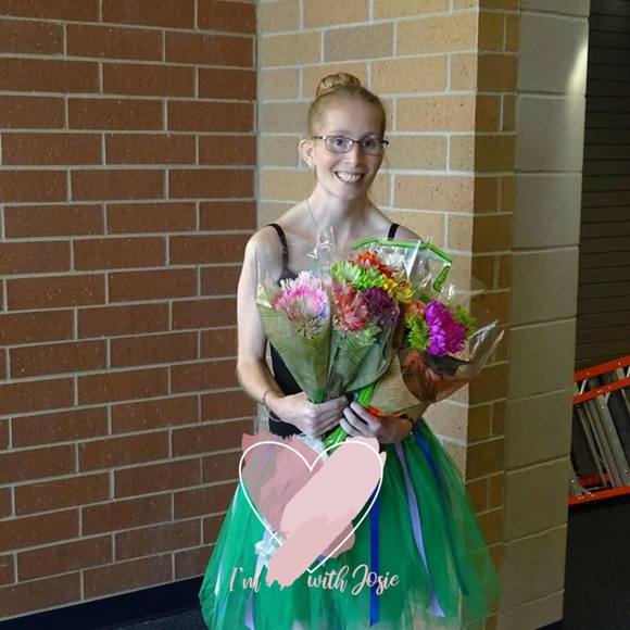 Profile Picture of Carla Lahart (@carlalahart) on Poshmark