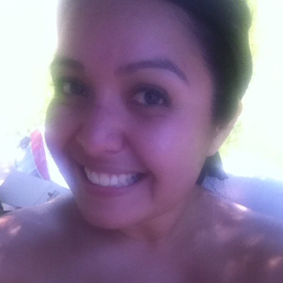 Profile Picture of Janette Soriano (@janette09) on Poshmark