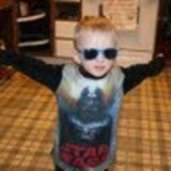 Profile Picture of Mike Blakesley (@theblakesley) on Poshmark