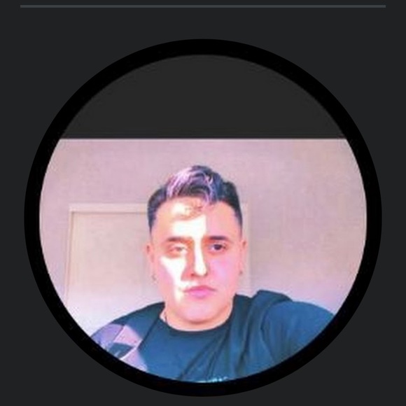 Profile Picture of Alex Banda (@abanda2495) on Poshmark