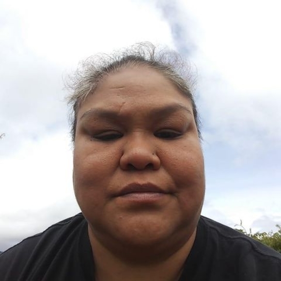 Profile Picture of Buxton Leona (@buxtonleona5) on Poshmark