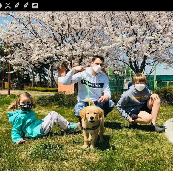 Profile Picture of Kathy Doolittle (@kathy_doolittle) on Poshmark