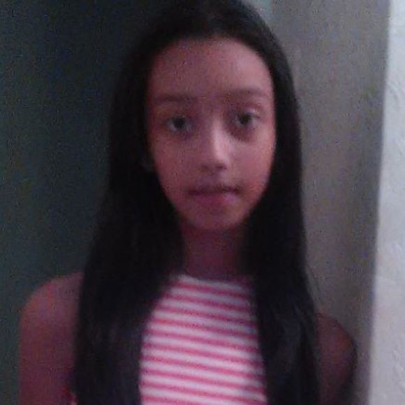 Profile Picture of Arielle Frank (@mysterylove101) on Poshmark