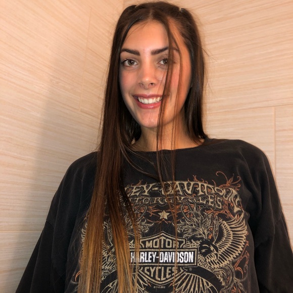 Profile Picture of Lauryn Wetzel (@laurynwetzel) on Poshmark