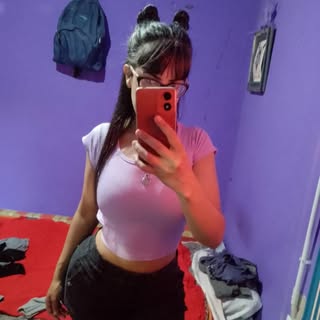 Profile Picture of N a t i (@ledesmanatalia_) on Instagram