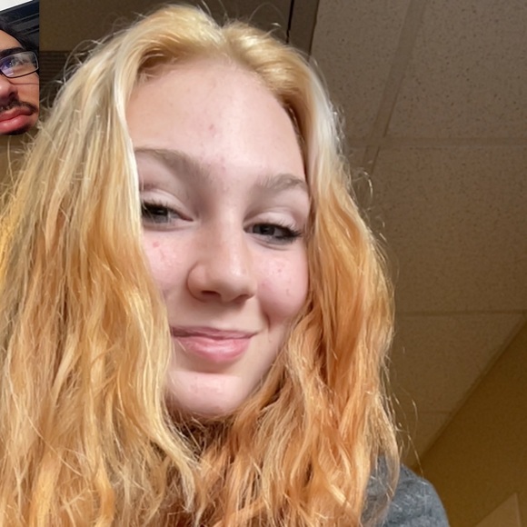 Helana Kalbach - Poshmark Profile Picture of Helana Kalbach (@helanakalbach) on Poshmark