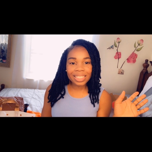 Profile Picture of Sherline Kersaint (@sherline_k) on Poshmark